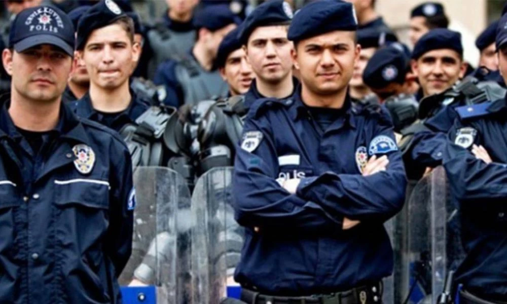 Η τουρκική αστυνομία θα προστατεύει τα τουρκικά φορτηγά από τους παράνομους μετανάστες στην Ουγγαρία